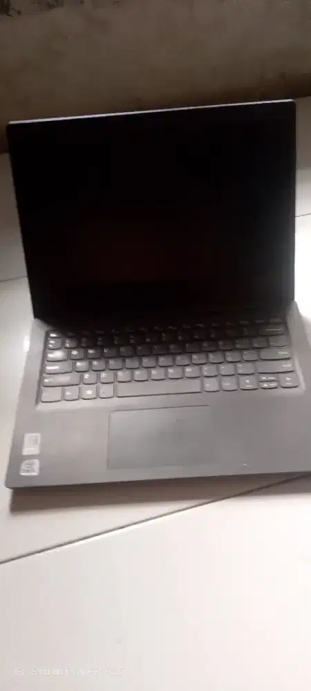 Lenovo idepad v14-IIL core i5 gen10