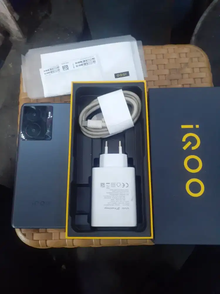IQOO X7 5G 8/256