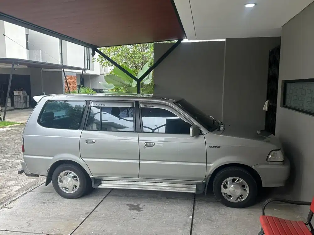 Kijang LGX Diesel 2001
