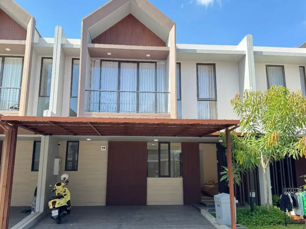 Dijual Rumah 2 Lantai di Summarecon Mutiara Makassar - Crystal Timur 3