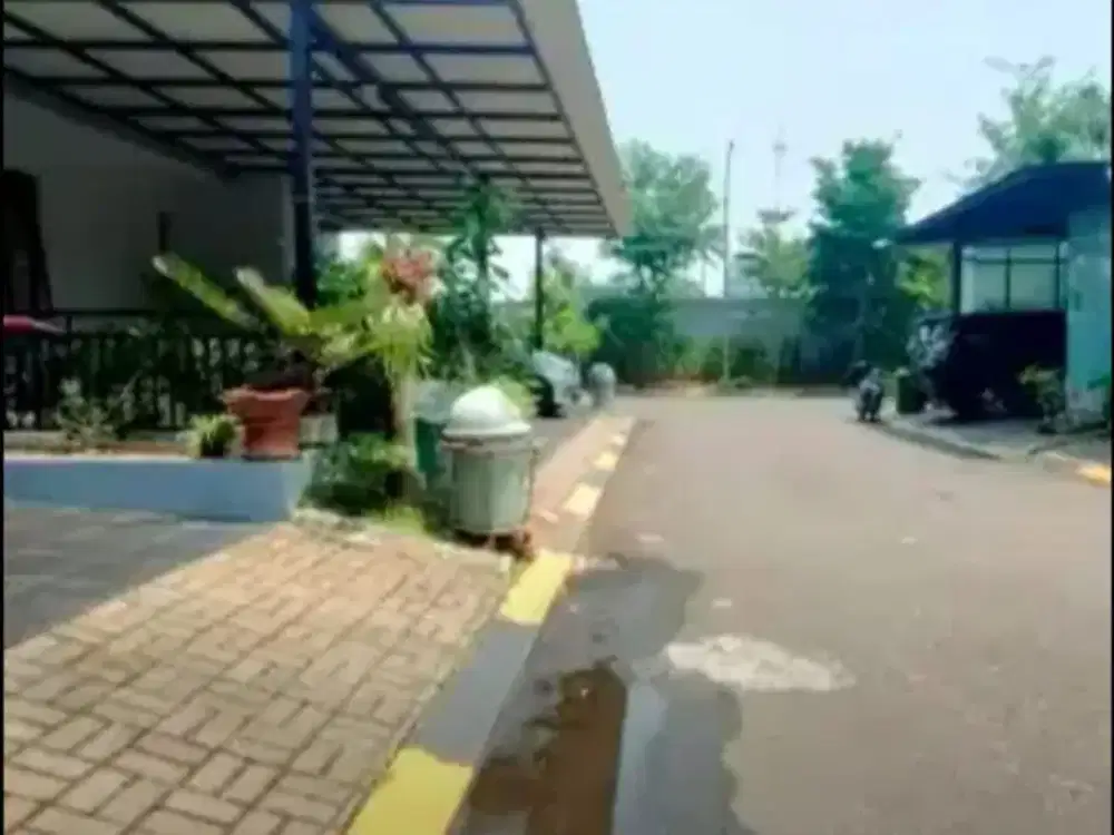 Dijual Rumah 2 Lantai Bersih Terawat Siap Huni di Graha Raya BSD