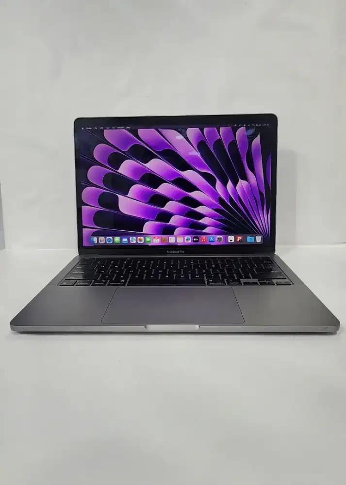 Macbook pro m1 8/256 gray