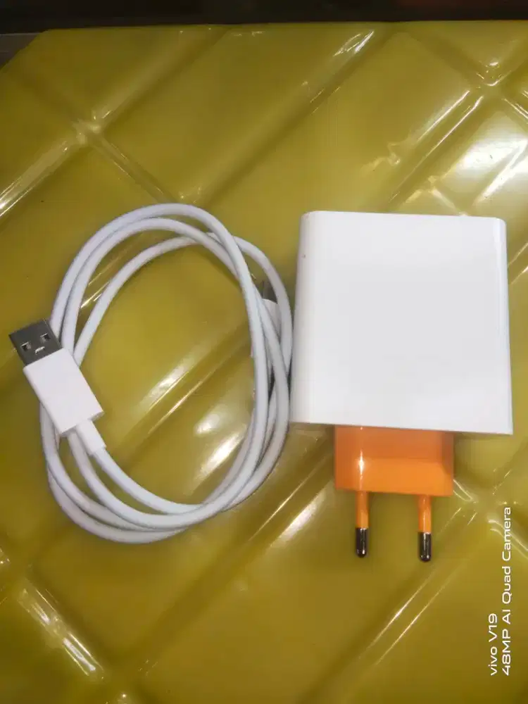 CHARGER VIVO 120W FAST CHARGING