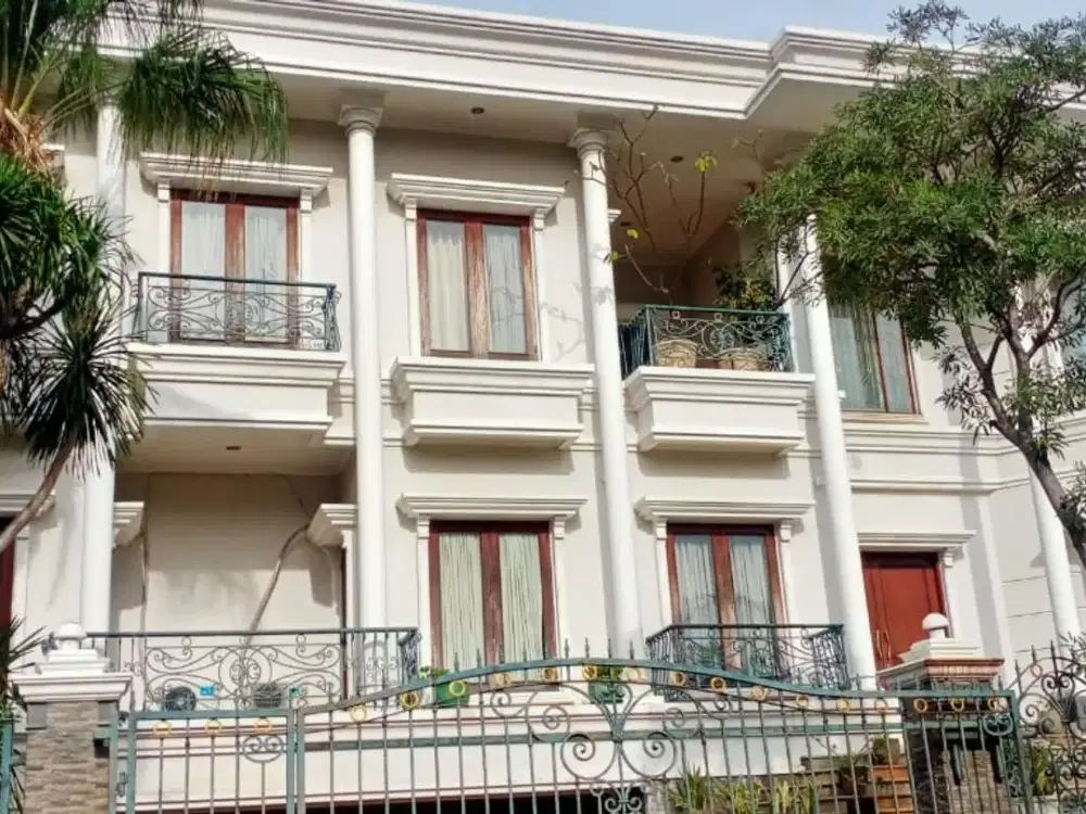 Rumah Hoek Villa Permata Gading, Kelapa Gading Luas 23x24m2