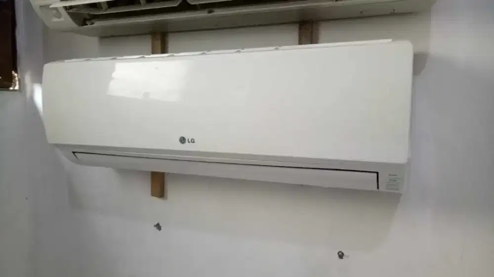AC LG 1/2 pk , mulus , ori dan dingin