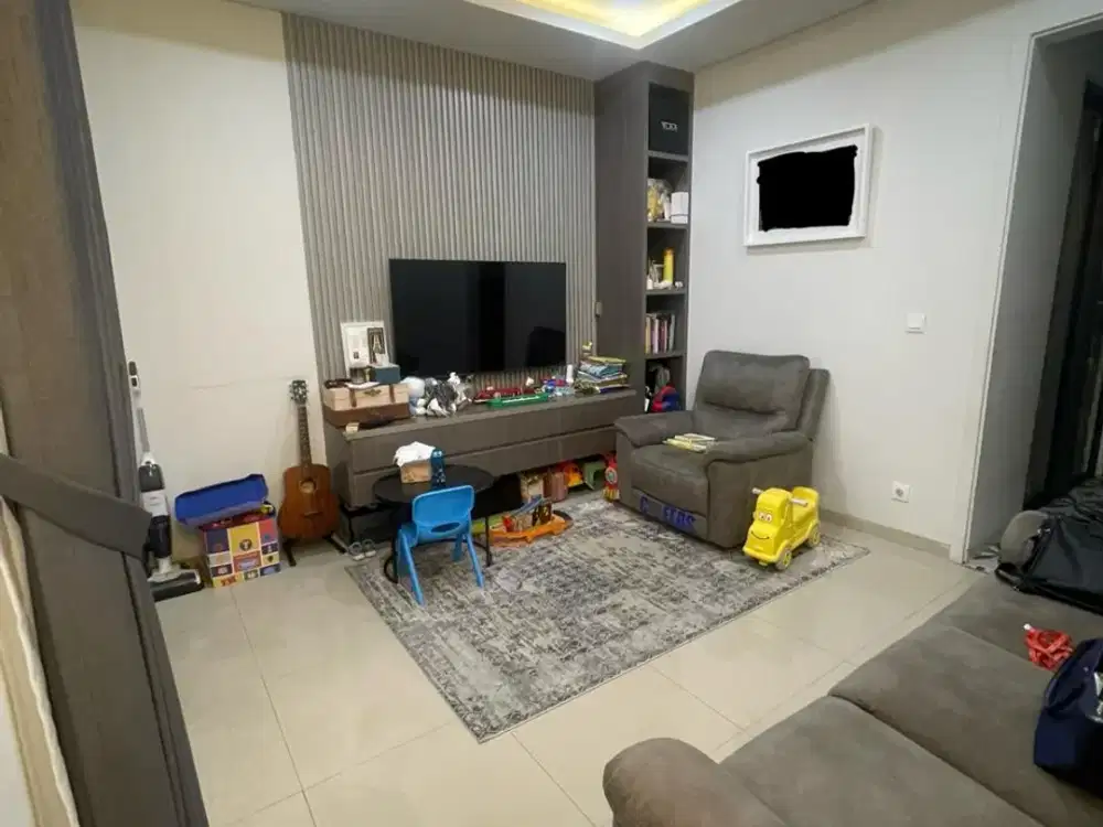 RUMAH GRAHA RAYA BINTARO RAPIH SEMI FURNISHED