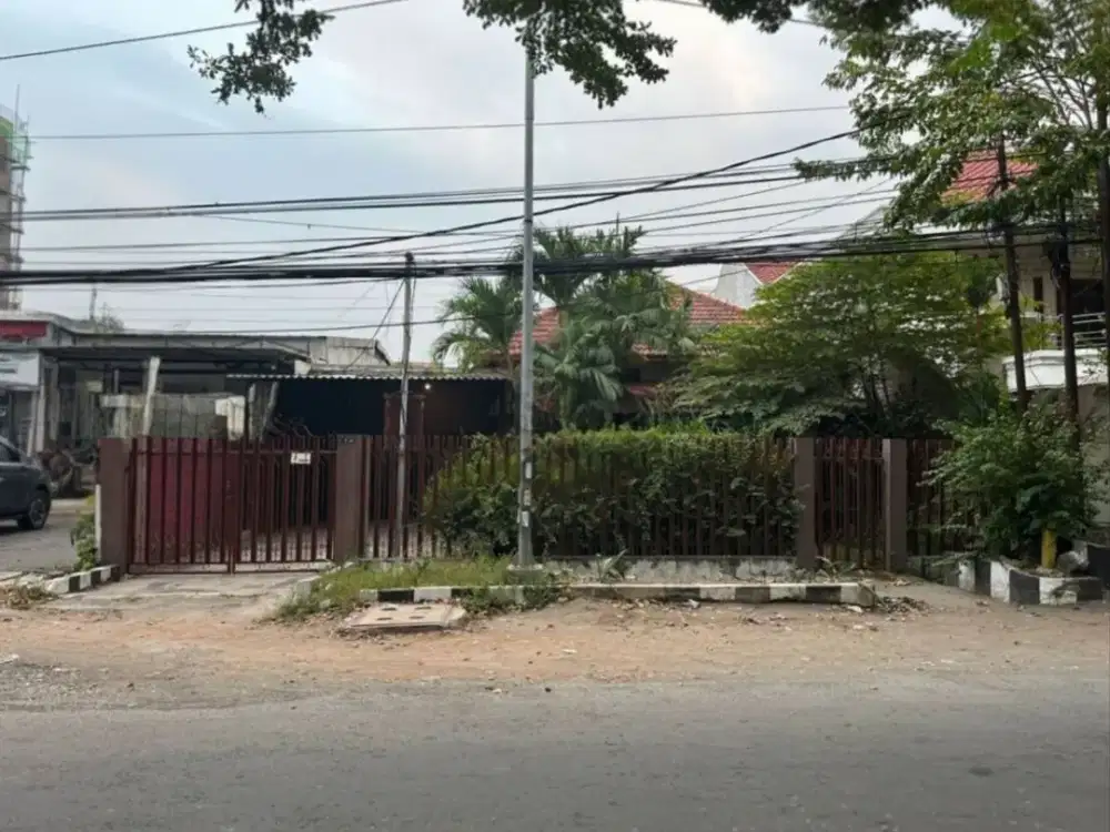 Rumah Raya Tenggilis Mejoyo  STRATEGIS