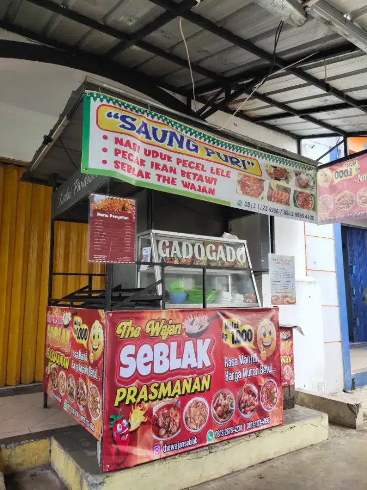 gerobak seblak ( booth ex seblak ) Prasmanan