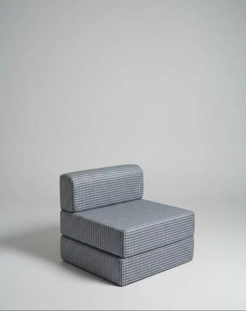 [FOR SALE] Quantum Sofa Bed Gingham Series – Kondisi Like New!