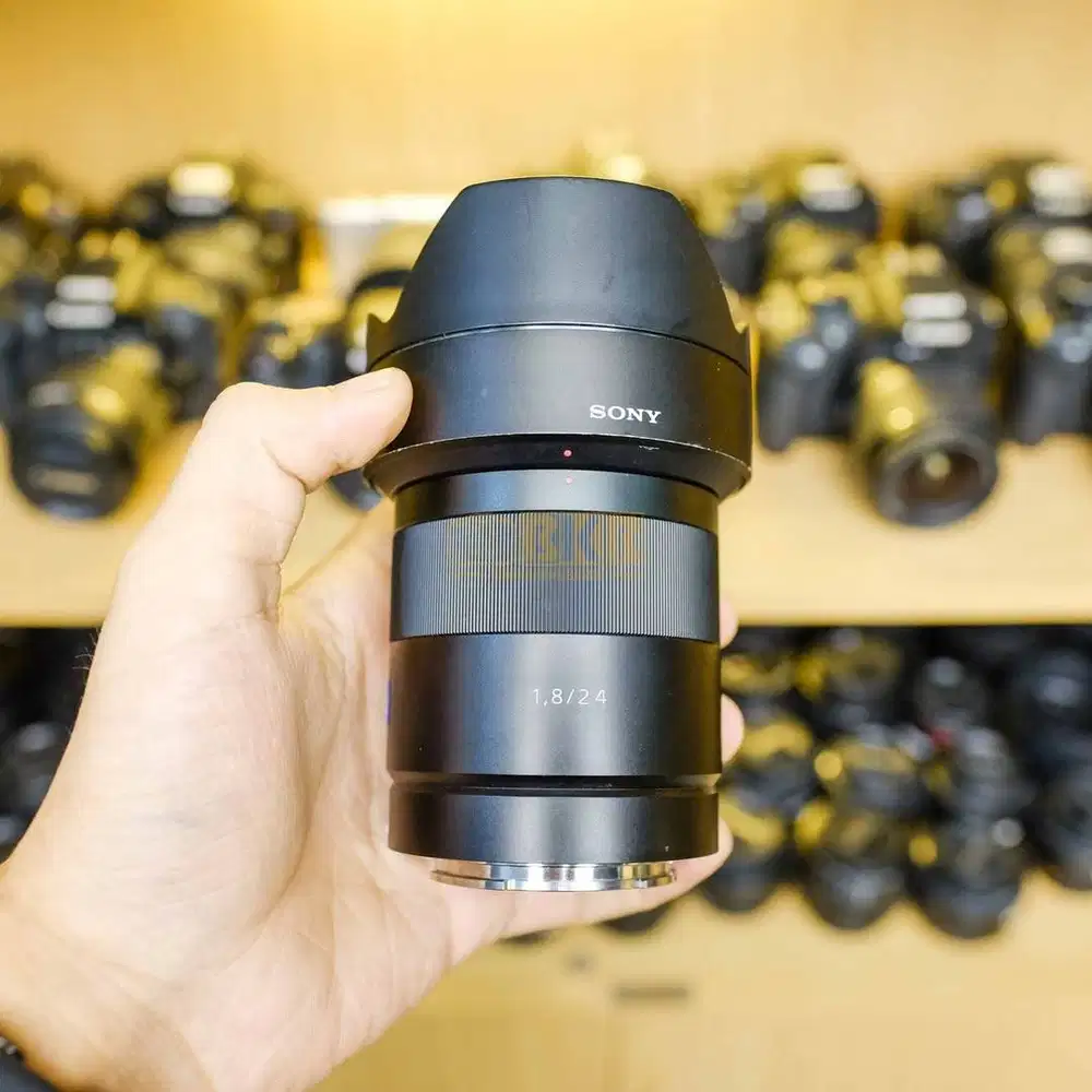 Lensa Sony 24mm 1.8 ZA Zeiss No Box Mulus