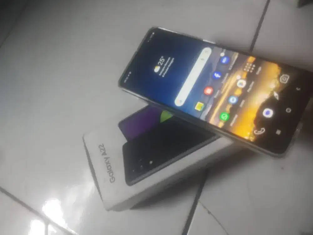 Dijual samsung A22 lengkap.