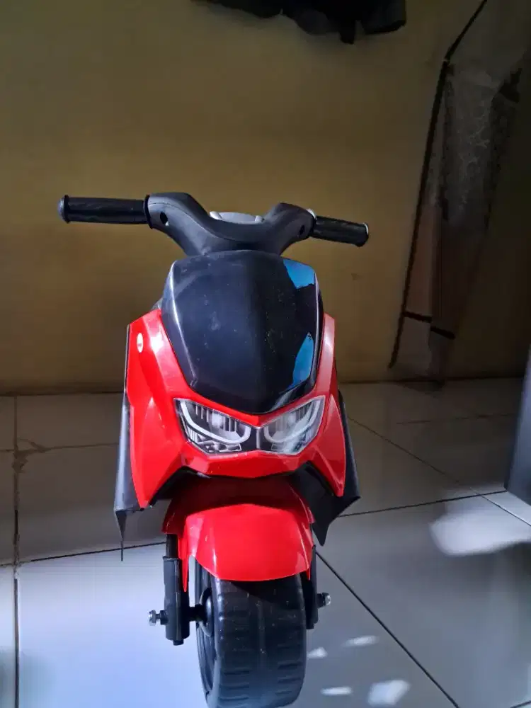 Motor dorong anak