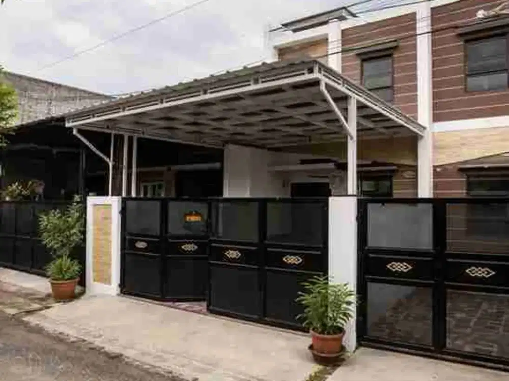 Kamar 4, Rumah di Cisaranten Arcamanik Siap Huni dengan Kamar 4, Carport 2, Ada Canopy