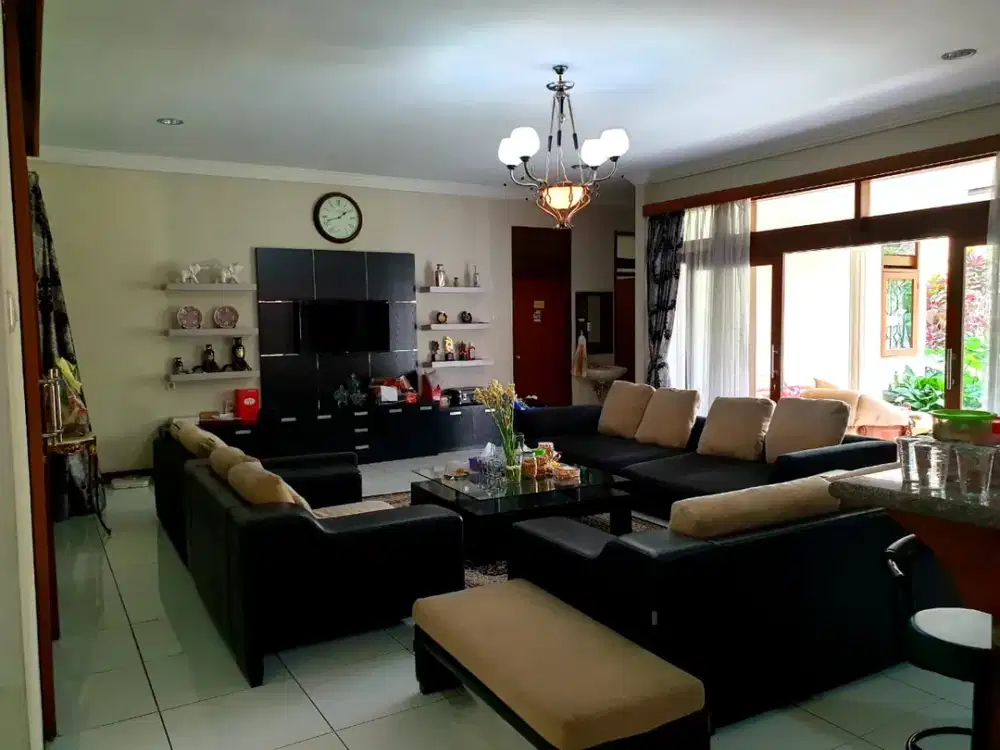 Rumah Mainroad Arcamanik Untuk Dagang, Bisnis dan Usaha Ref.05261