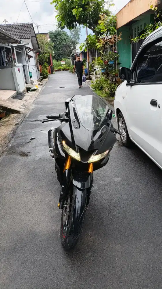 Yamaha r15 v3 tahun 2018