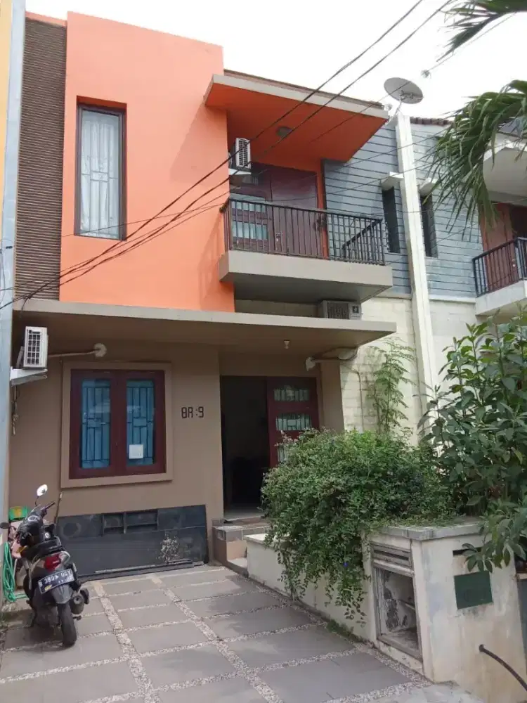 Dijual rumah harmoni harapan indah 2 bekasi