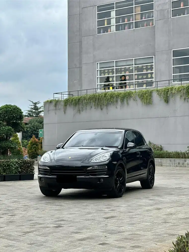 CASH Porsche Cayenne 3.6 V6 2013 Low KM Fresh Condition