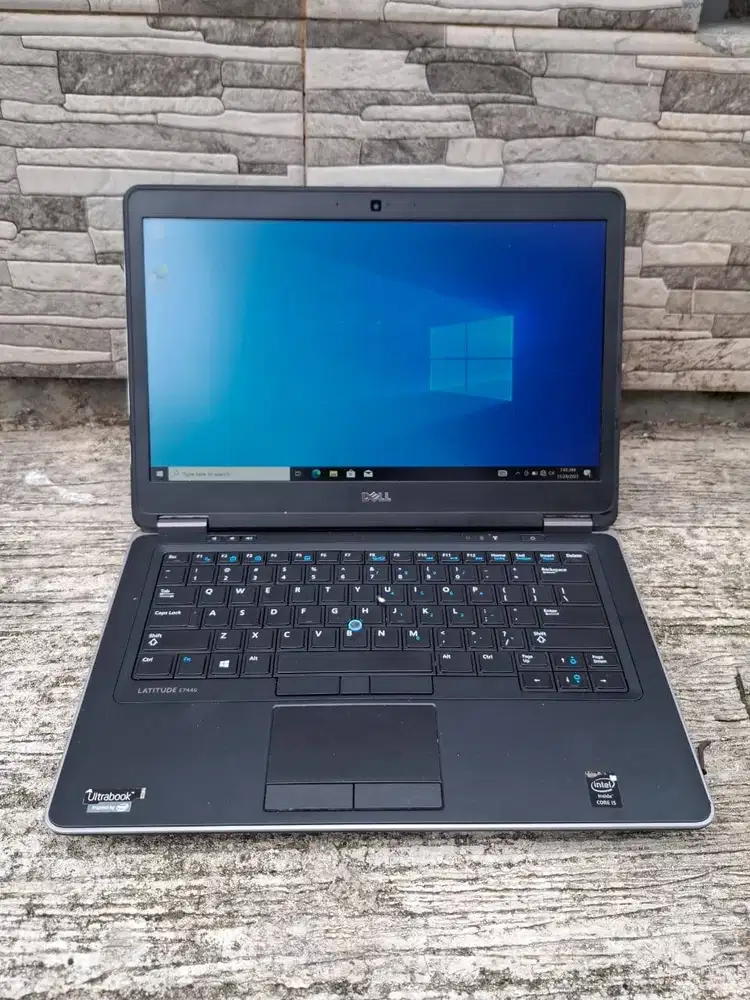 Dell Latitude E7440 � Slim Business Laptop