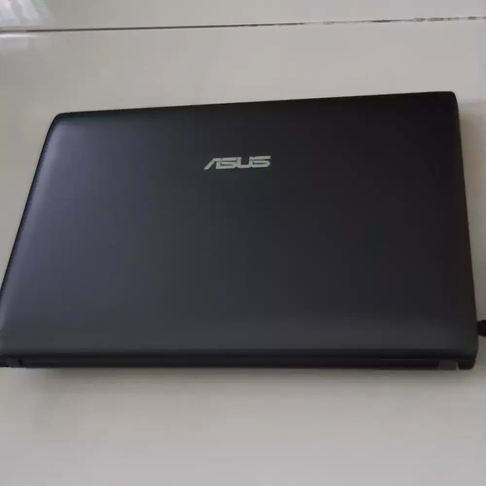 Jual Laptop barang lama tapi bagus