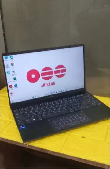 Laptop Asus ZenBook UX425EA Core i7-1165G7 Ram 16GB 14inch N-SW