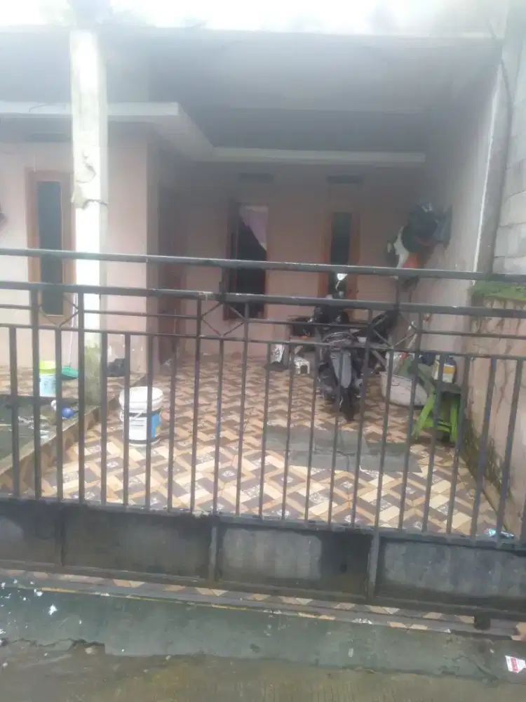 Rumah dekat griya lestari