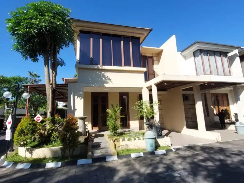 RUMAH 2 LANTAI DEKAT JALAN WONOSARI DI BANGUNTAPAN BANTUL