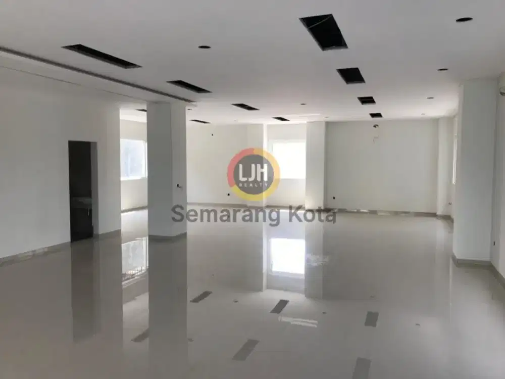 Ruko siap pakai di daerah Kampung Kali