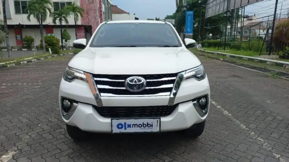 DP MURAH - Toyota Fortuner 2.7 4x2 SRZ Bensin AT 2020 Putih