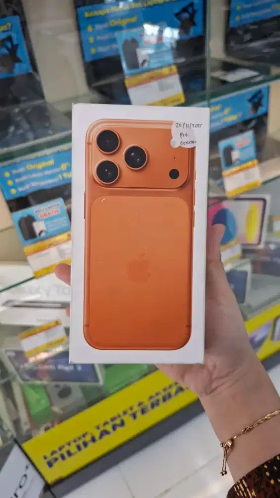 iPhone17 Pro 256GB Cosmic Orange