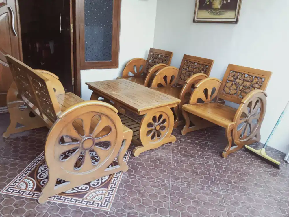 Kursi tamu kayu jati