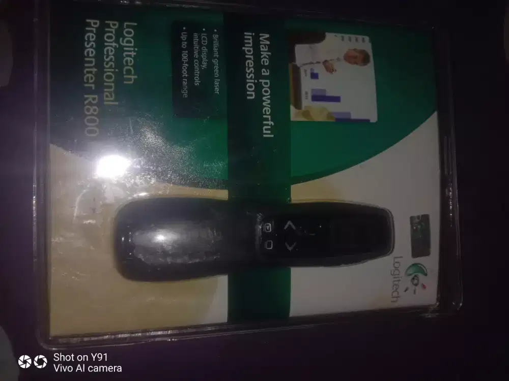 Logitech R800 remote pointer