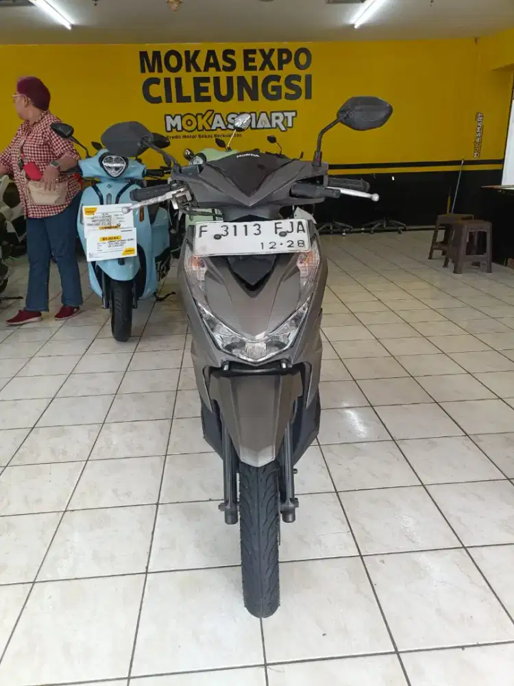 Dijual motor Honda Beat dlx 2023