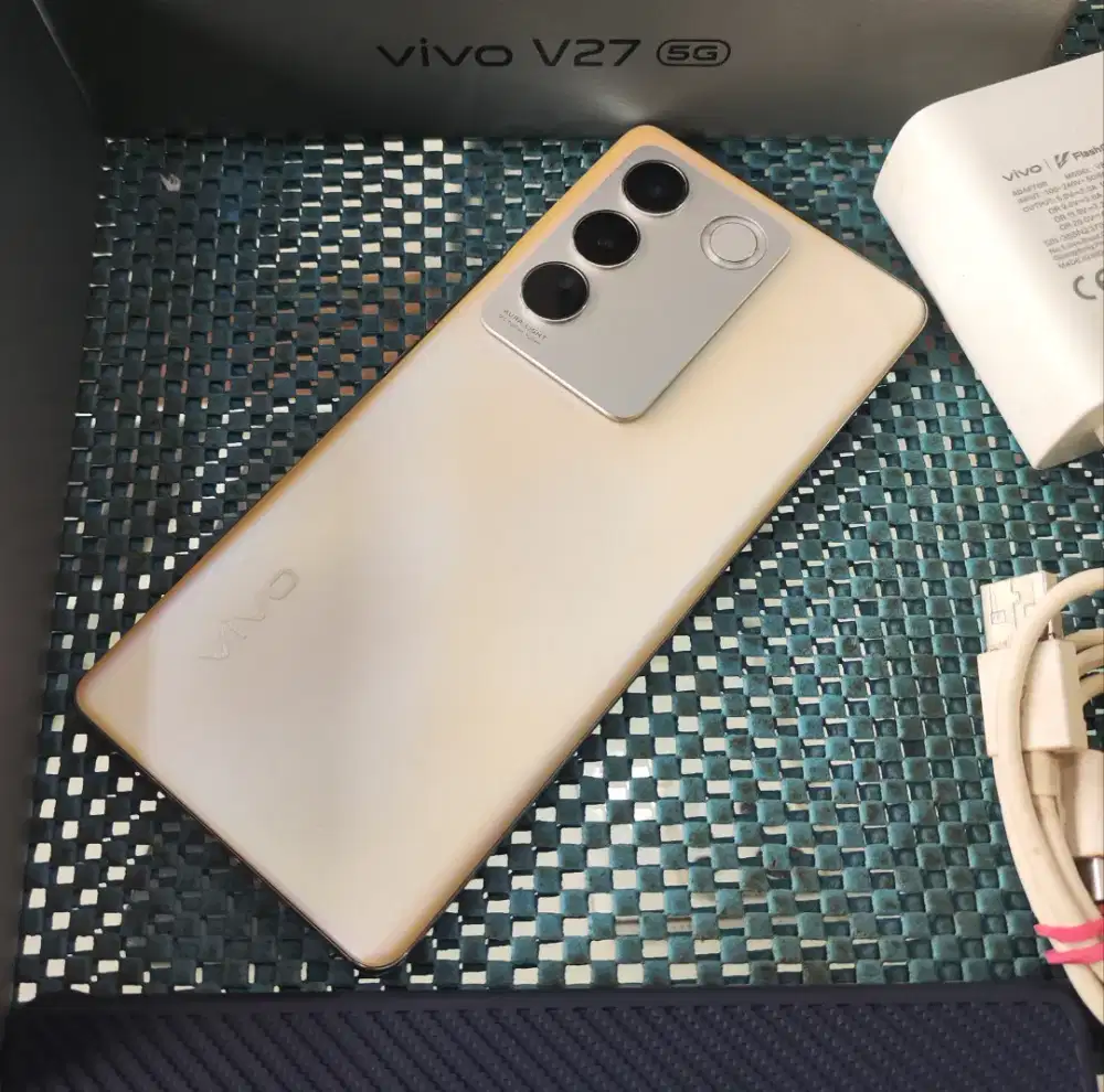 Vivo V27 5G, 8/256Gb Fullset, bisa TT