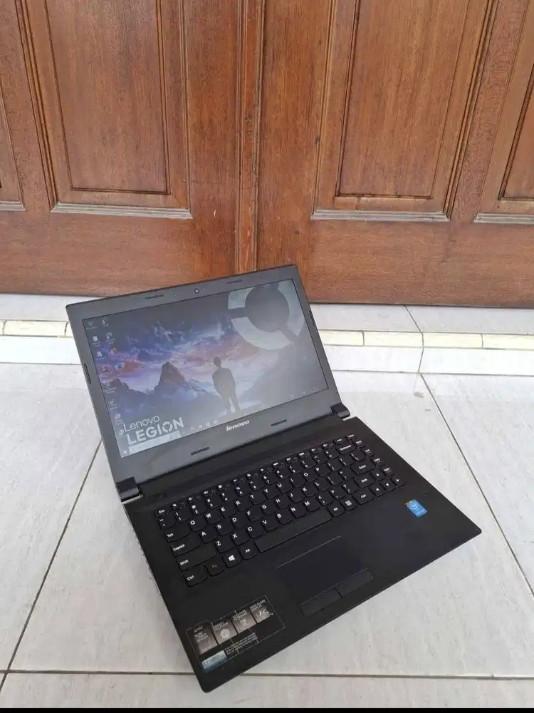 Lenovo Ideapad B40 80 core i3 gen 4