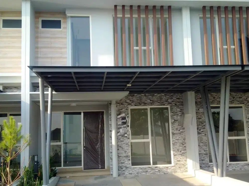 Rumah 2lt luas 90m 6x15 type 3KT Cluster Mississippi JGC Jakarta Garden City