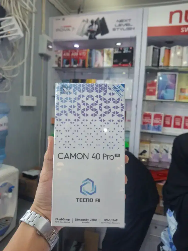 TECNO CAMON 40 Pro 5g RAM 8/256 GB GARANSI RESMI