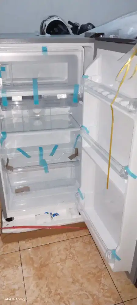 Di jual kulkas baru 1 pintu merk polytron