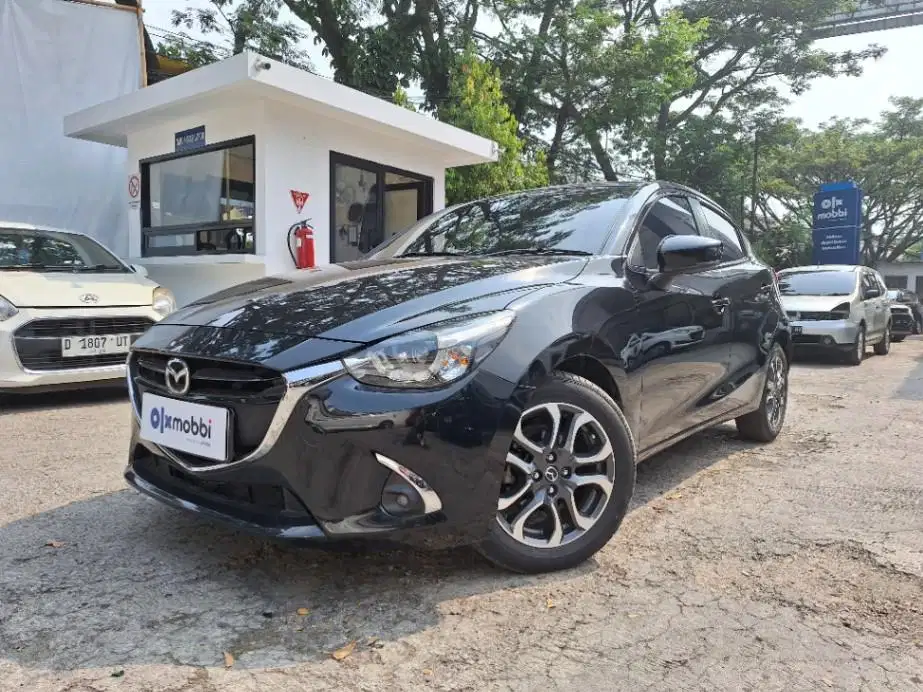 DP MURAH Mazda 2 1.5 R Skyactiv Bensin-AT 2018  CSYZB