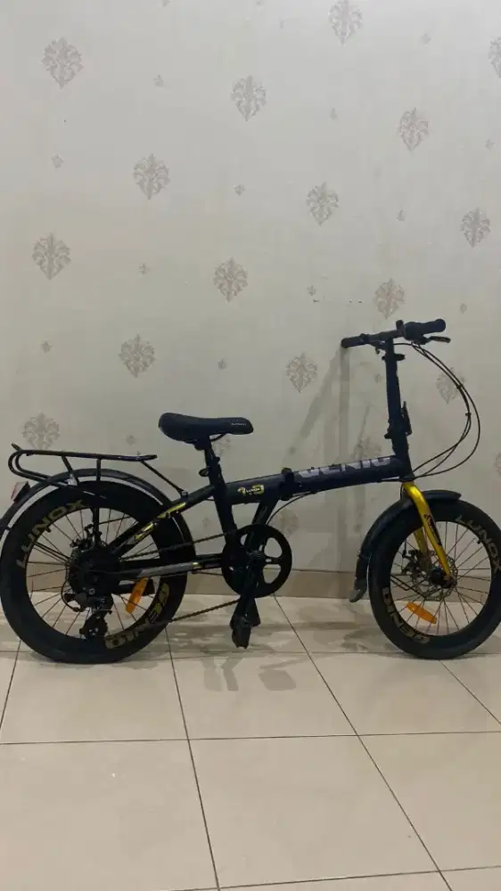 Dijual sepeda lipat rasa baru baru dipake dua kali