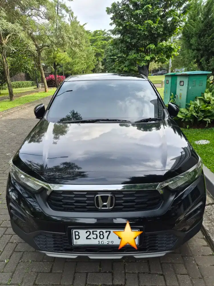 Honda WRV E Matik 2024 Hitam