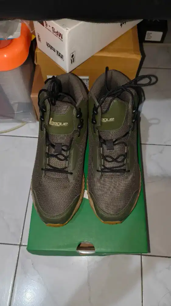Sepatu League Rampage Hitam Hijau 43
