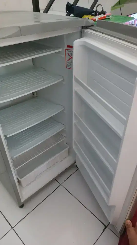 Jual freezer bekas