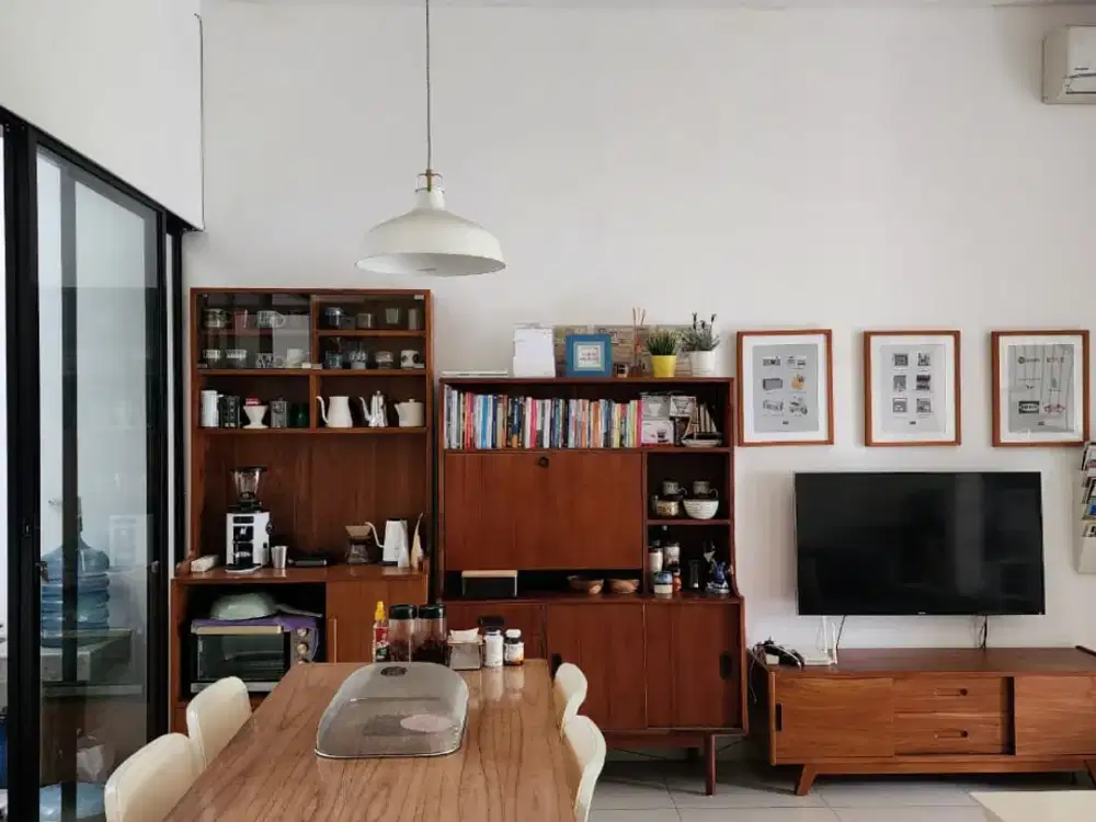 RUMAH MINIMALIS JAPAN SKANDINAVIA KELAPA GADING DIJUAL BESERTA ISINYA Dijual rumah minimalis asri dengan konsep Japandi (Japan-Skandinavia) di Kelapa