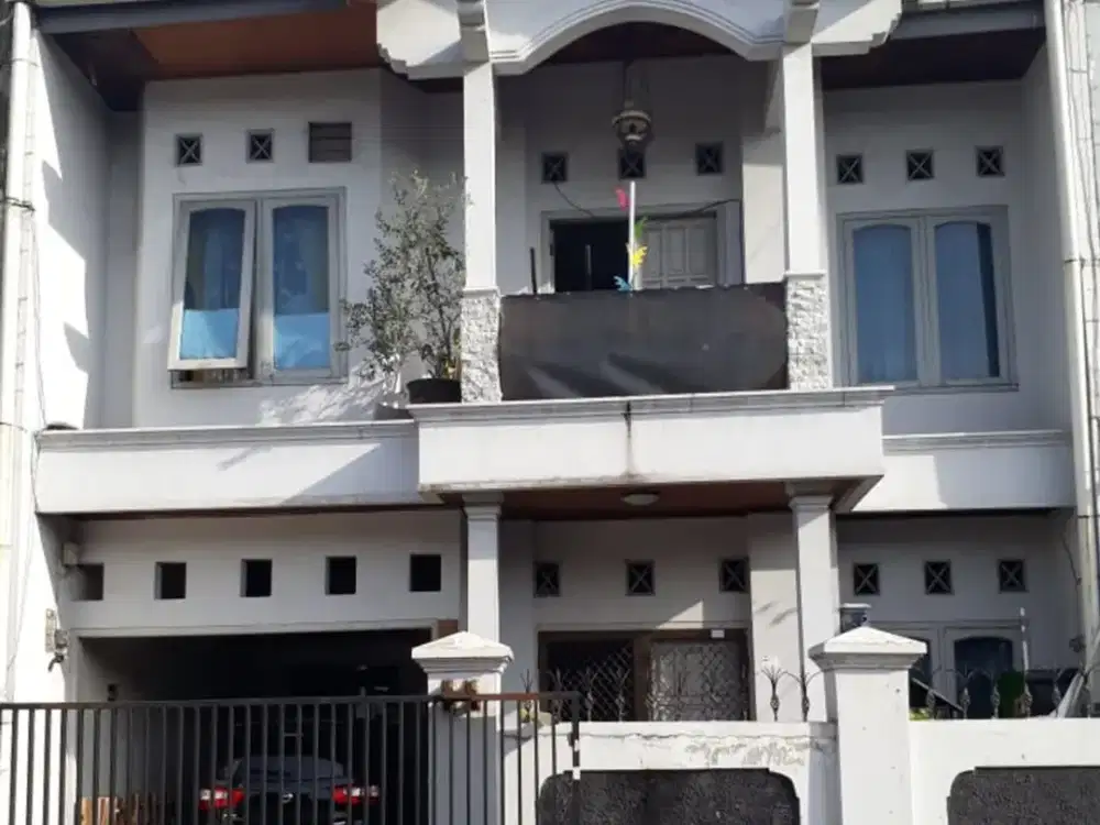 Dijual Rumah Tinggal 2,5 Lantai di Rempoa – Semi Furnished, Lokasi Strategis