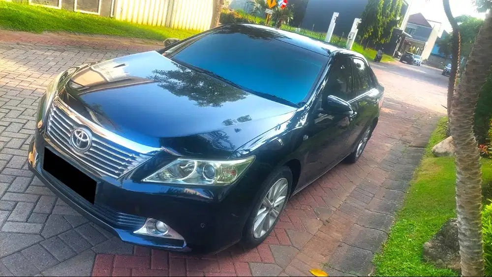 Toyota Camry V 2.5 Aitomatic 2012