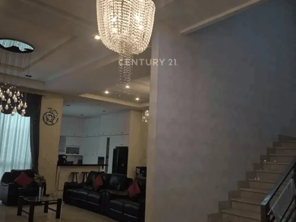 Rumah Mewah Manyar Permai Dekat SIS BBS School PIK 1 Full Furnish