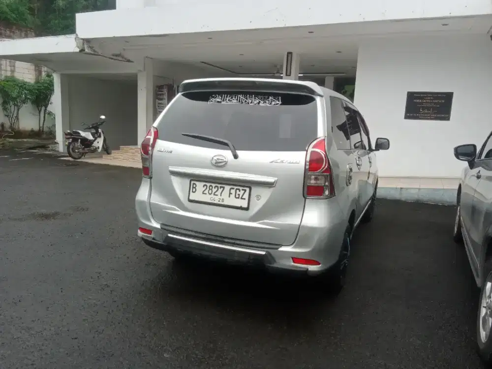 Daihatsu New Xenia R 1.3 Th.2012
