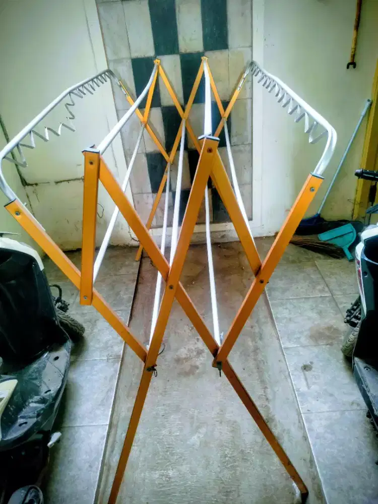 Jual tempat jemuran pakaian