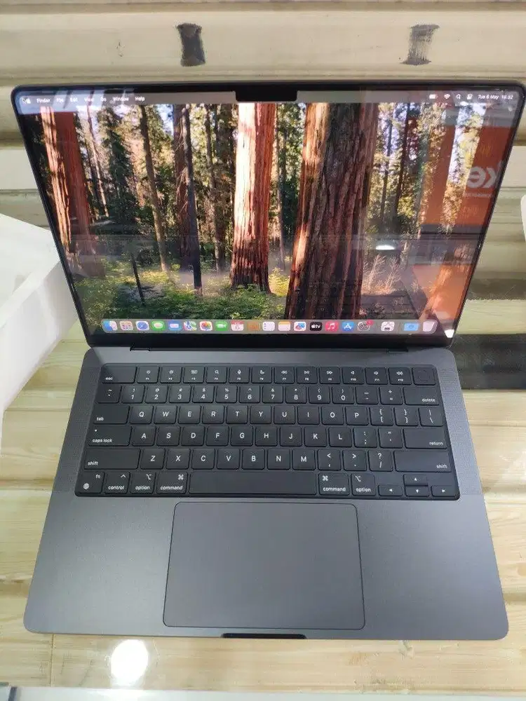 Macbook Pro M4 ssd 1 TB Mulus New black