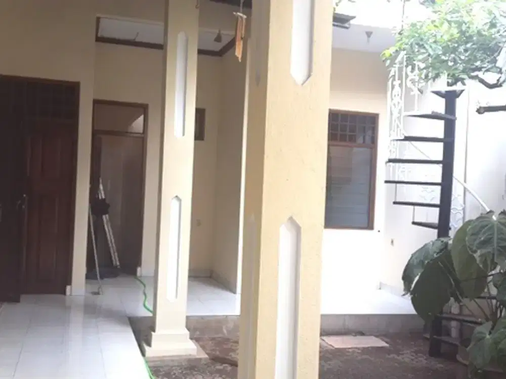 Rumah Baru, Bagus dan Luas, Strategis di Bekasi